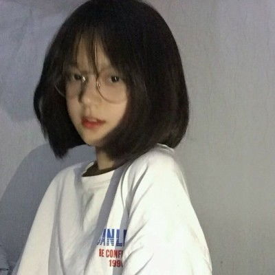 住酒店44楼窗外有人