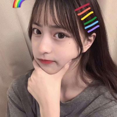 贵州贵阳：高楼灯光秀 点亮跨年夜